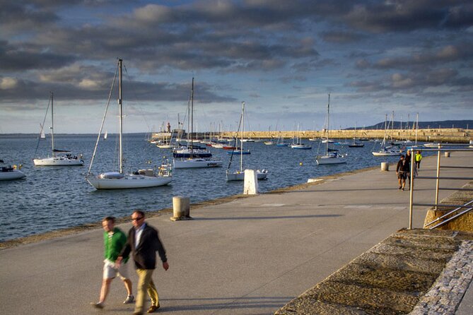 Small-Group Guided Coastal Walking Tour From Killiney to Dun Laoghaire