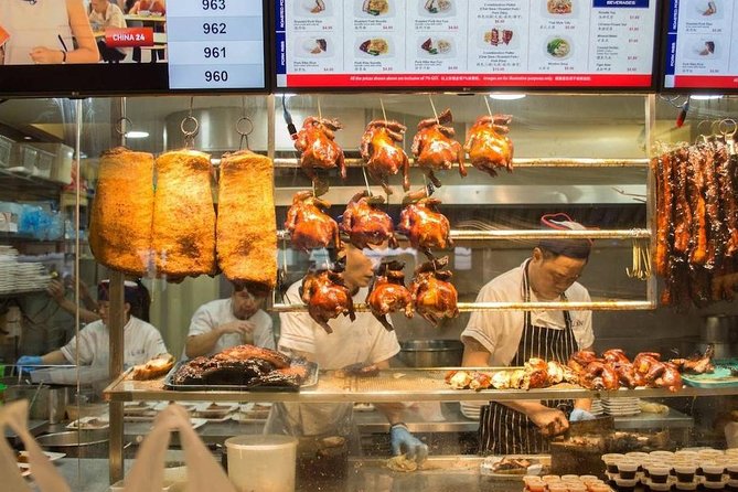 Small Group: Michelin and Local Hawker Food Tour