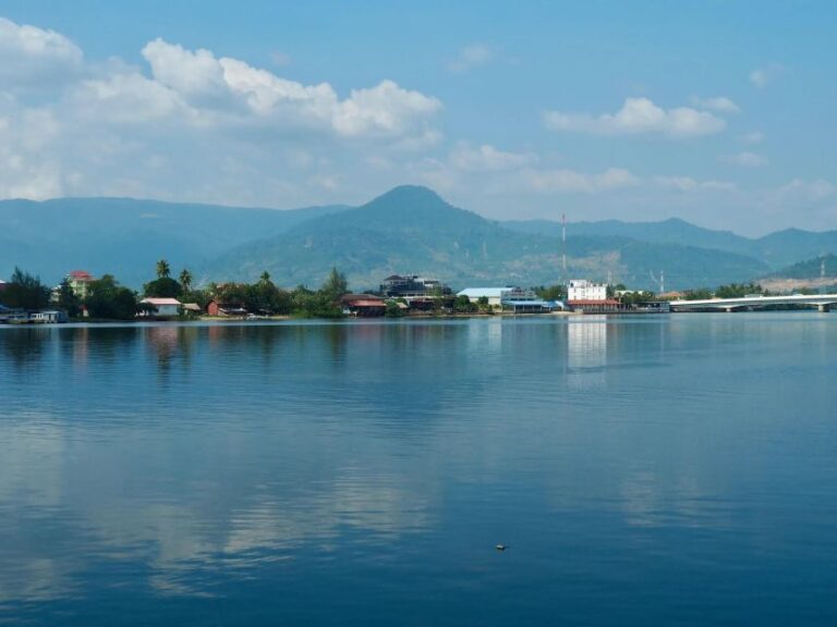 Small Group Tour: One Day Phnom Penh to Kampot & Kep