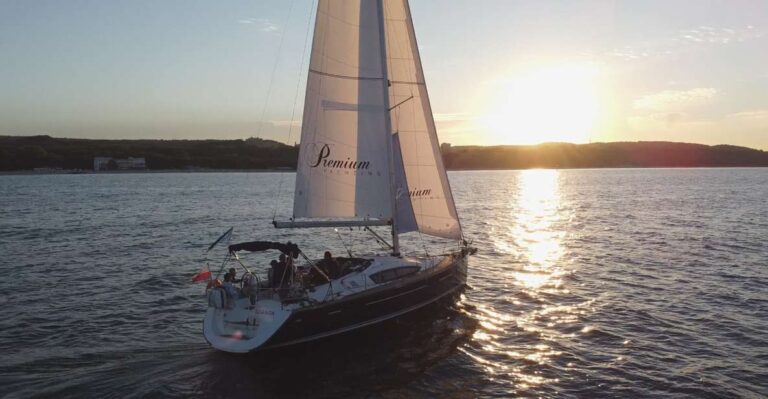 Sopot: Sunset Yacht Cruise With Prosecco