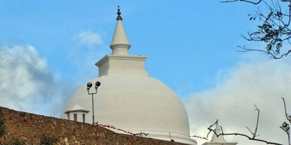 1 southern sri lanka temple quest from hambantota harbor Southern Sri Lanka Temple Quest: From Hambantota Harbor