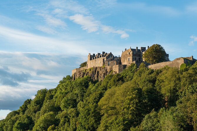 Stirling Castle & Loch Lomond Private Day Tour in Luxury MPV