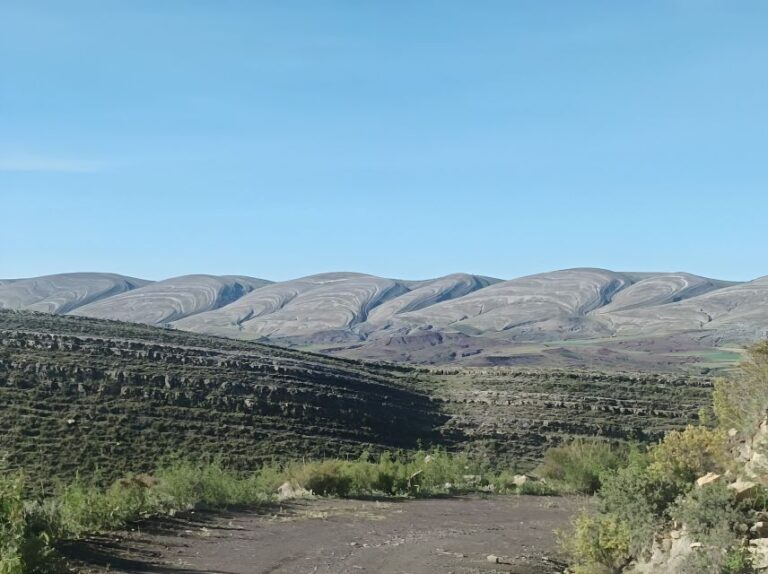 Sucre: 1 Day Trek in the Crater of Maragua and Inca Trails