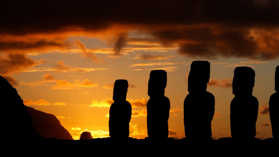 1 sunrise tongariki sunrise at tongariki park private tour Sunrise Tongariki: Sunrise at Tongariki Park Private Tour