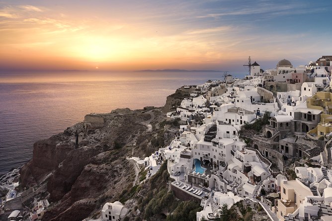 Sunset In Oia & Traditional Villages Bus Tour