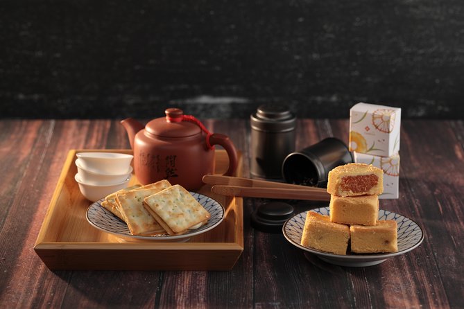 Taiwanese Baking Class With Oolong Tea Tasting in Taipei