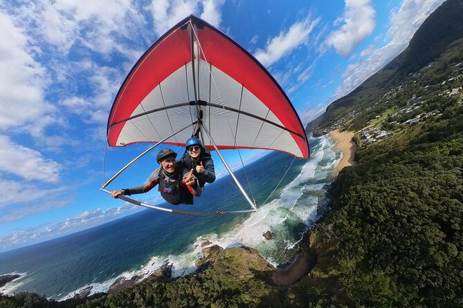 Tandem Hang Gliding Flight From Bald Hill Lookout  – New South Wales