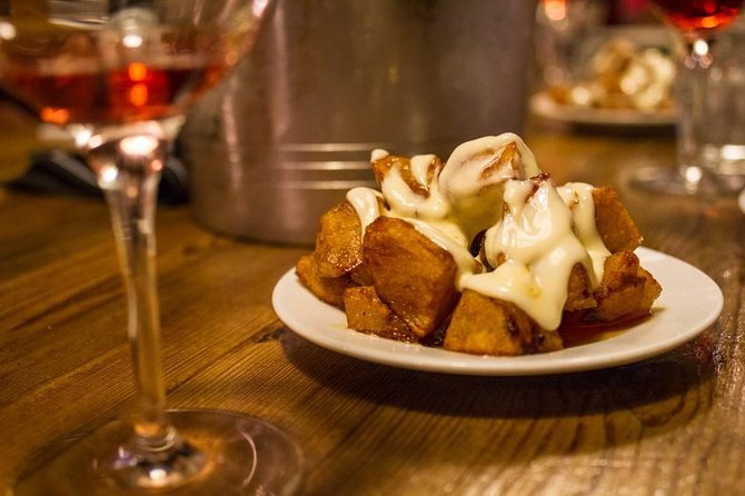 Tapas and Wine Walking Tour in Barcelona