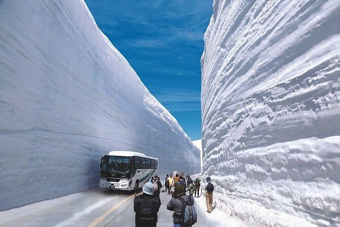 Tateyama Kurobe Snow Wall! Hida Takayama & Shirakawago