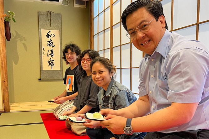 Tea Ceremony Experience in Osaka Doutonbori