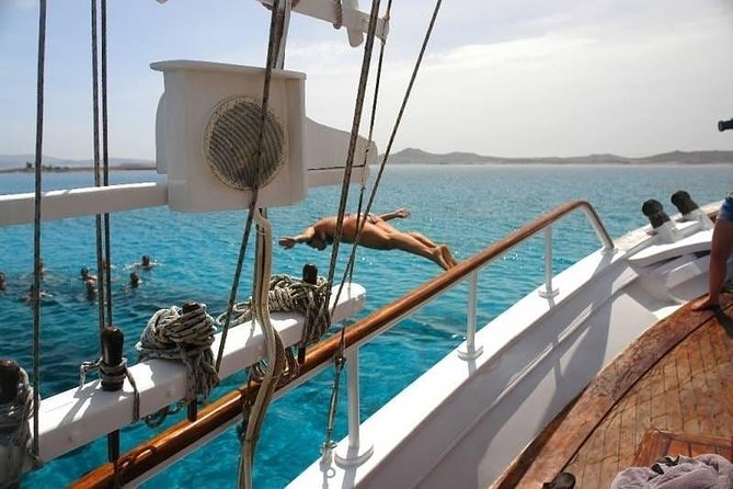 The Authentic Rhenia-Delos Cruise