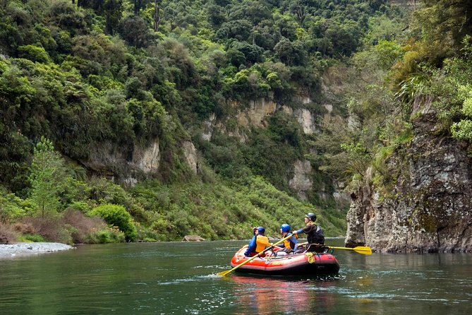 The Awesome Scenic Rafting Adventure – Full Day Rafting on the Rangitikei River