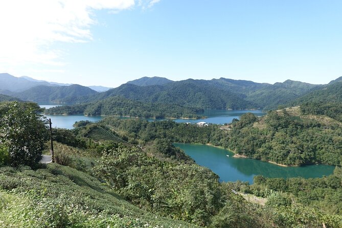 Thousand Island Lake and Pinglin Tea Plantation From Taipei