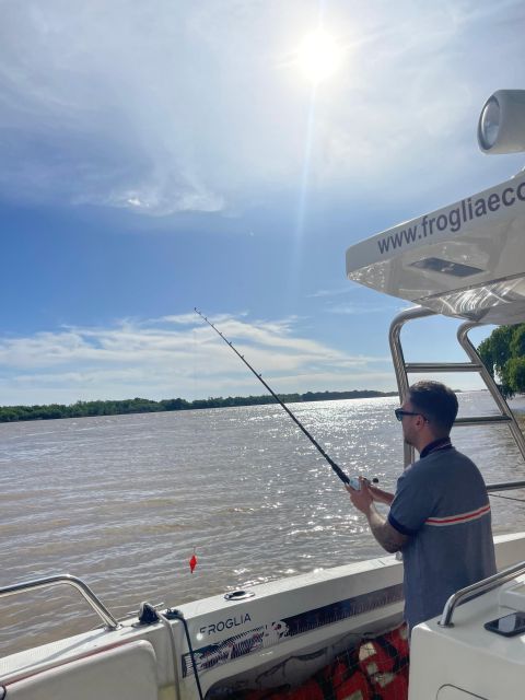 Tigre: Fishing Tour With Lunch and Drinks Included