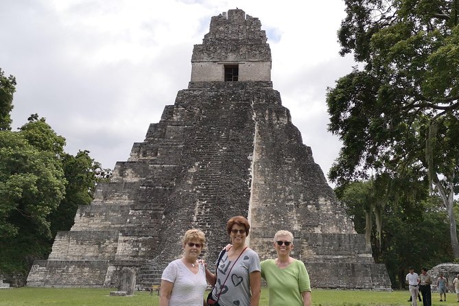 Tikal SUNRISE, Archeological Focus and Wildlife Spotting Tour (North and West)