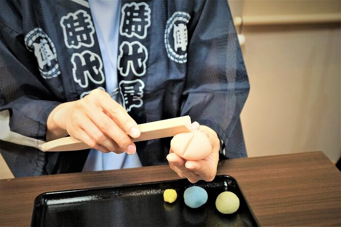 Tokyo Japanese Sweets Making Experience Tour With Licensed Guide