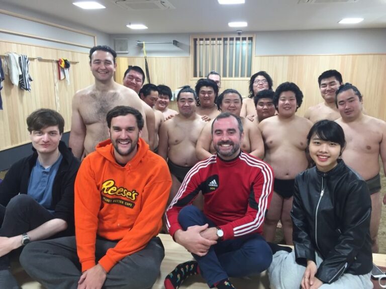 Tokyo: Sumo Morning Practice Tour in Ryogoku