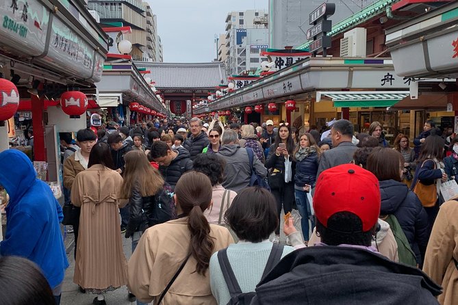Tokyo Walking Tour 6 Hours (Tsukuji Fish Market, Asakusa, Ginza, Imperial Palace