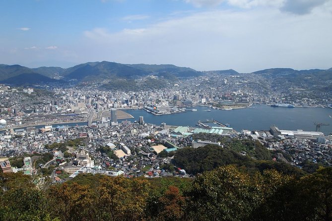 Tour Nagasaki or Fukuoka in Privacy and Comfort.