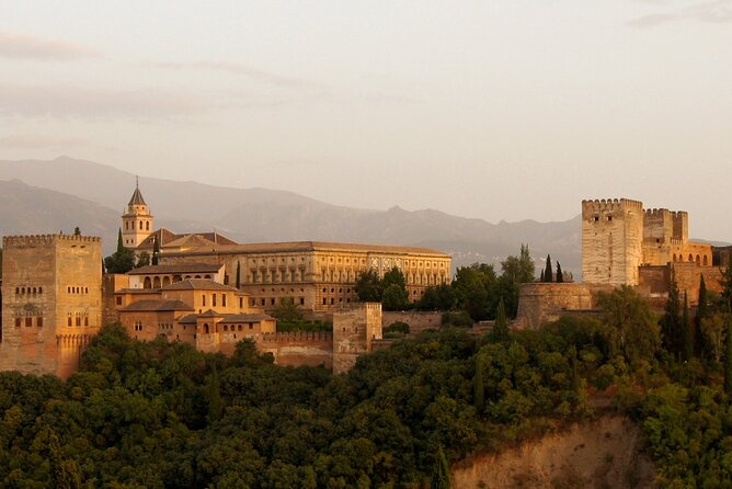 Tour With Audio Guide: Alhambra, Generalife and Alcazaba