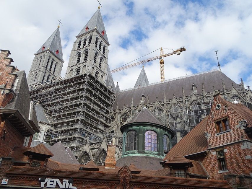 Tournai: 2-Hour Guided Romantic Walking Tour