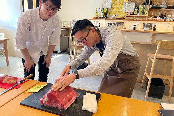Toyosu & Tsukiji Market and Making Sushi Workshop Tour
