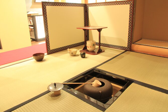 Traditional Geisha and Tea Ceremony Experience in Asakusa