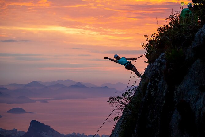 Trail and Rappel on Morro Dois Irmãos