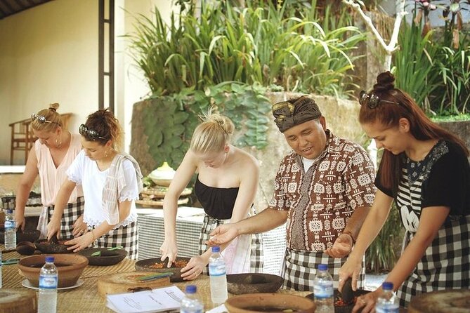 1 ubud cooking class bali with balinese chef Ubud Cooking Class Bali With Balinese Chef