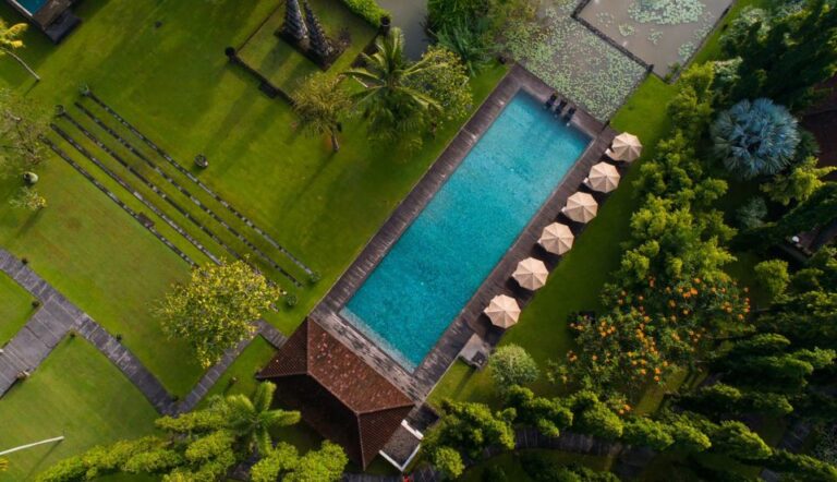 Ubud: Floating Breakfast and Hot Air Balloon Experience