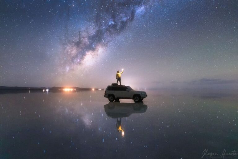 Uyuni Salt Flat at Sunset and Starry Night Private Tour