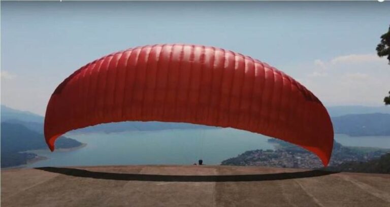 Valle De Bravo: Paragliding Flight