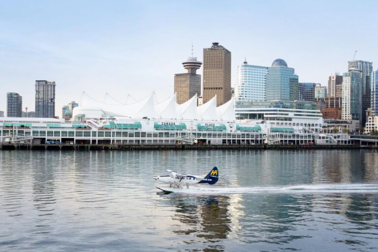 Vancouver, BC: Scenic Floatplane Transfer to Seattle, WA