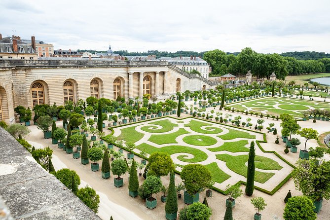 Versailles Domain Day Bike Tour With Trianon Estate From Paris