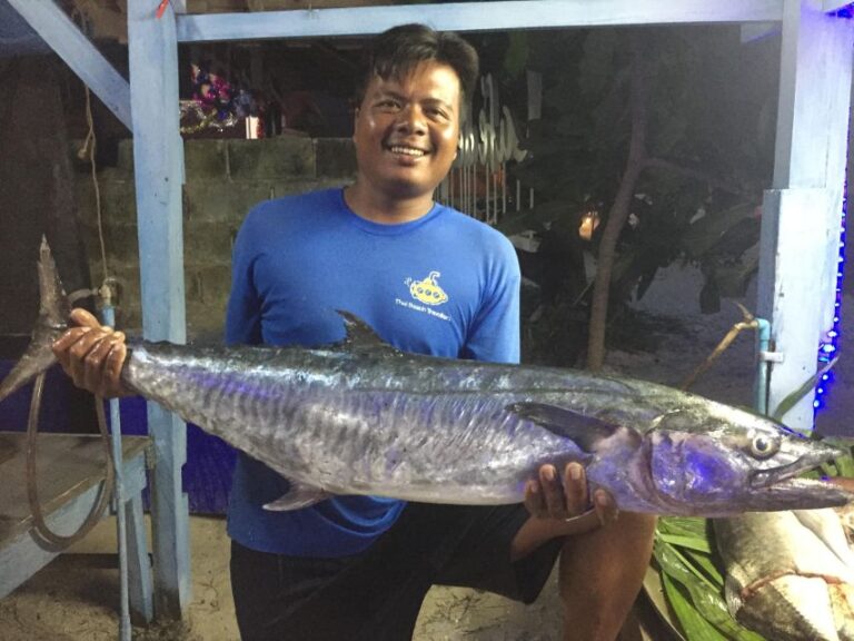 Vertical Jigging & Popping Giant Trevally