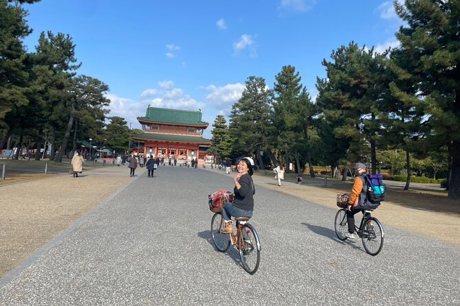 [W/Lunch] Kyoto Highlights Bike Tour With UNESCO Zen Temples