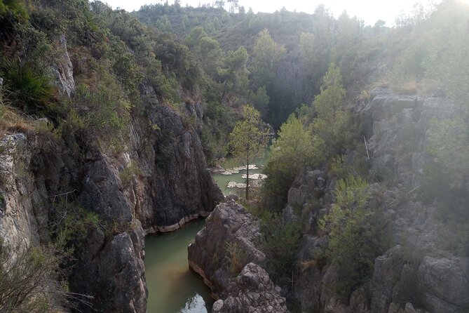 Walking Tour of the Hanging Bridges of Canyon De Turia and Chulilla Village