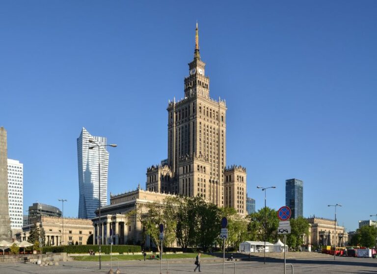 Warsaw: Palace of Culture & Warsaw City Center Private Tour