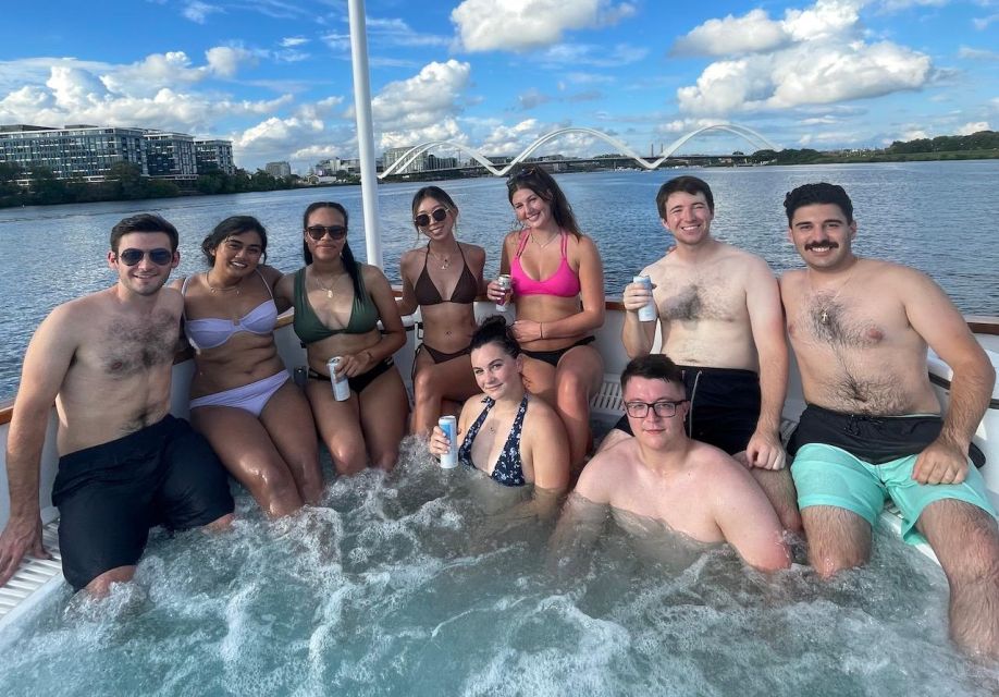 Washington DC: Hot Tub Boat Tours