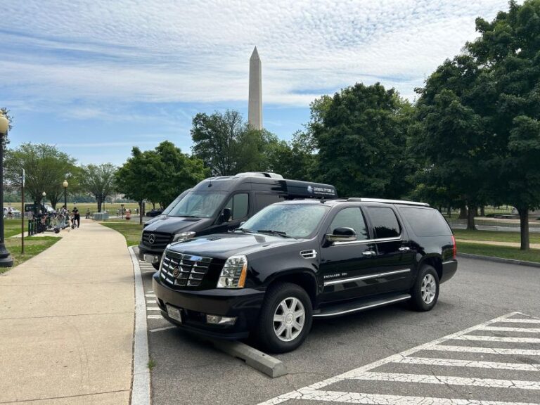 Washington DC: Private Tour With Luxury Vehicle
