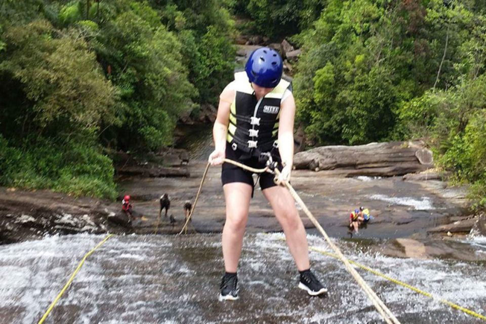 1 waterfall abseiling in kitulgala Waterfall Abseiling in Kitulgala