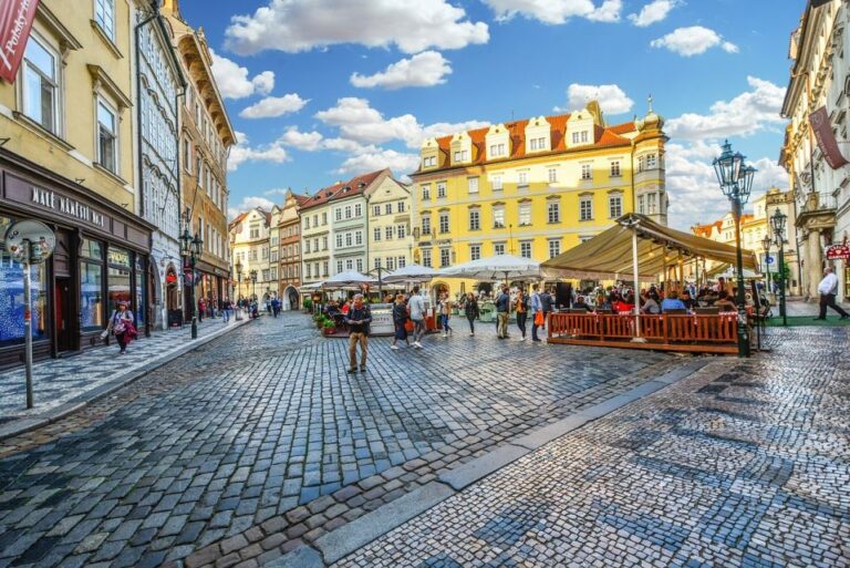 Wroclaw 1-Day Trip to Prague Private Guided Tour