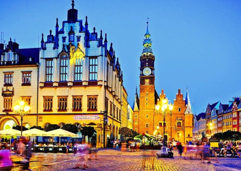 Wroclaw Small-Group Tour With Lunch From Warsaw