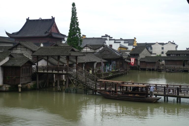 Wuzhen Private Full-Day Tour From Shanghai