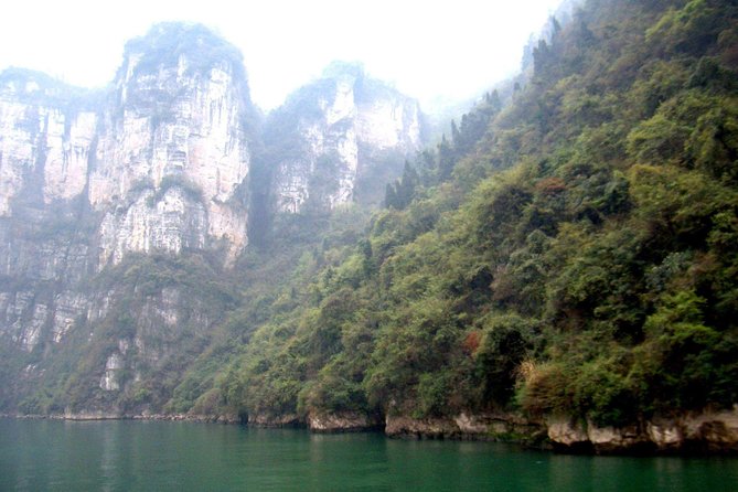 1 yangtze river cruise from yichang to chongqing upstream in 5 days 4 nights Yangtze River Cruise From Yichang to Chongqing Upstream in 5 Days 4 Nights
