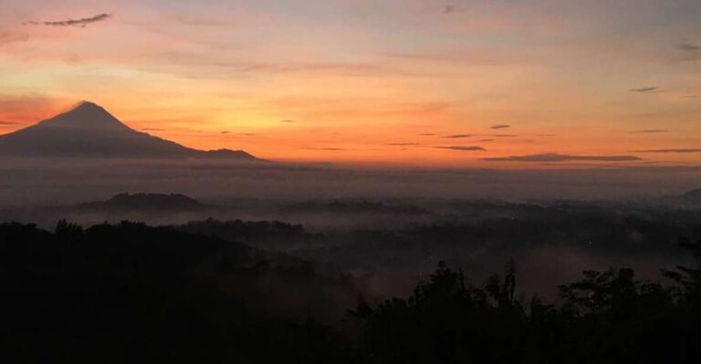 Yogyakarta: Borobudur Sunrise, Merapi Vulcano & Prambanan