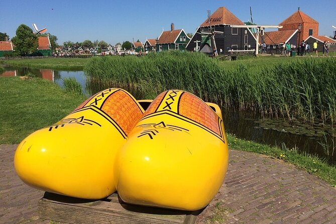 Zaanse Schans Private Tour Windmills 1/2 Day in Jaguar S Type