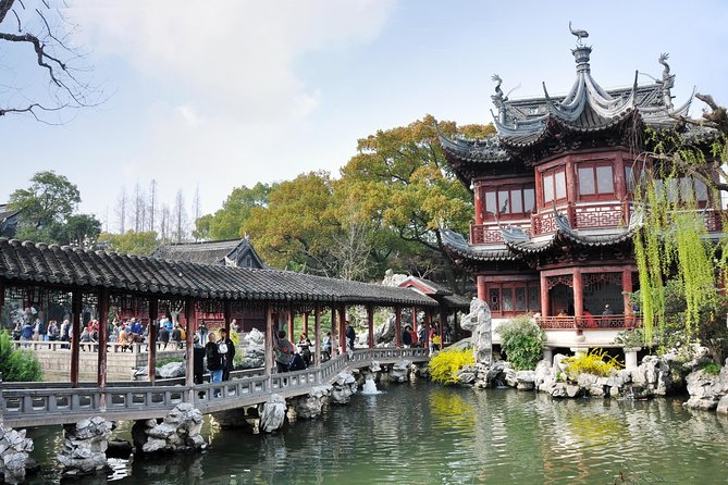 Zhujiajiao Water Town and Shanghai City Flexible Private Tour