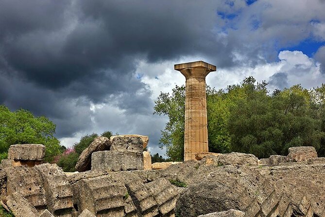 2 Day Private Tour to Amazing Delphi & Meteora - Just The Basics