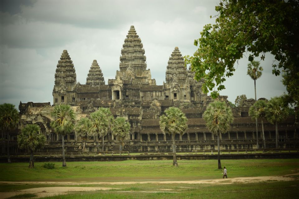 2 Days Angkor Wat, Bayon, Ta Promh & Koh Ker Group Tour - Key Points